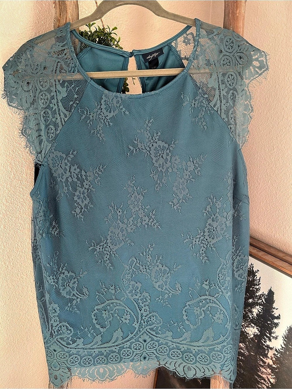 Daytrip Buckle Floral Lace Blouse in Blue Size XXL